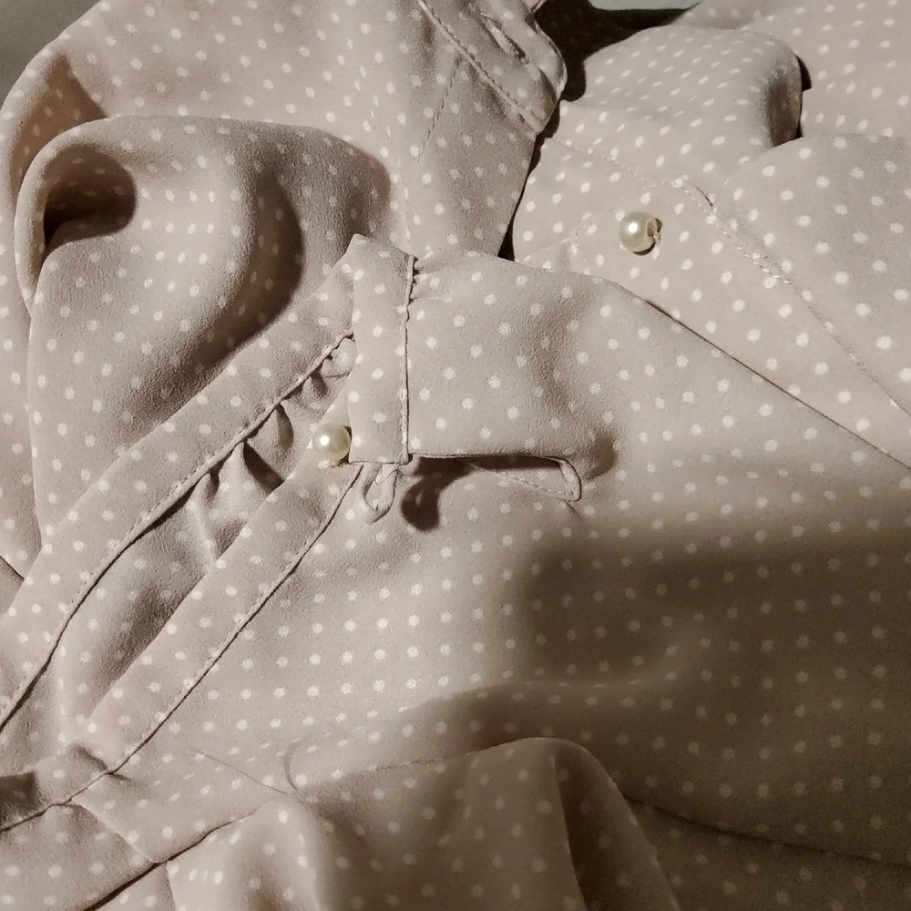 Anne Klein Beige Polka Dot Blouse